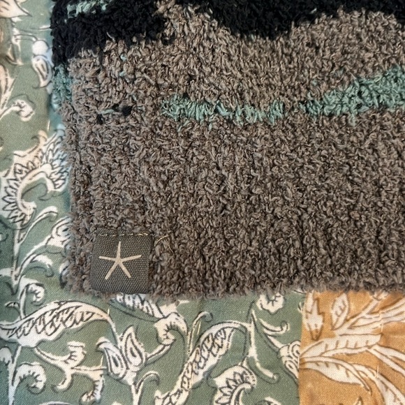 Barefoot Dreams Cozy Chic Seaside Crewneck Pullover Sweater Green Camo XL - Picture 8 of 10